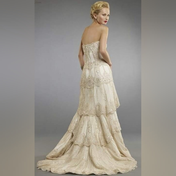 Stunning & Delicate Tiered Lace Eden Bridal Gown NWT - Picture 3 of 17